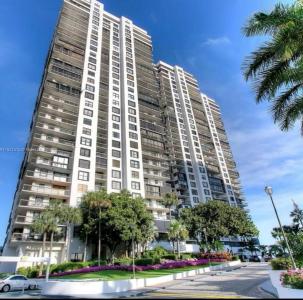 2333 Brickell Ave 901, Miami, Florida 33129, USA