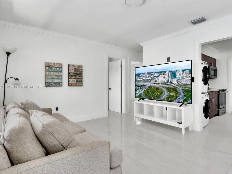 6053 SW 63rd Ter 0, South Miami, Florida 33143, Estados Unidos