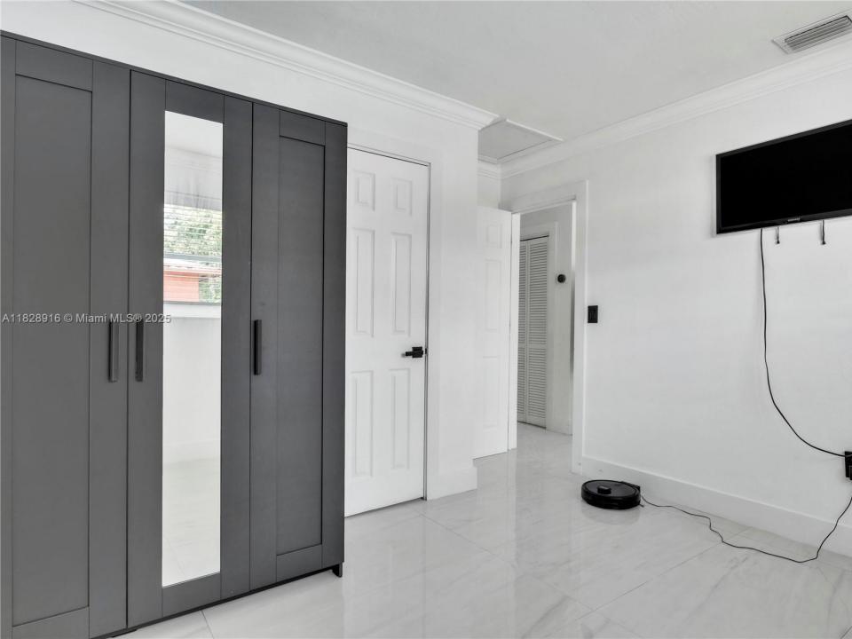 6053 SW 63rd Ter 0, South Miami, Florida 33143, Estados Unidos