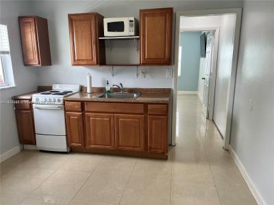 11546 SW 135th Ln A, Miami, Florida 33176, USA