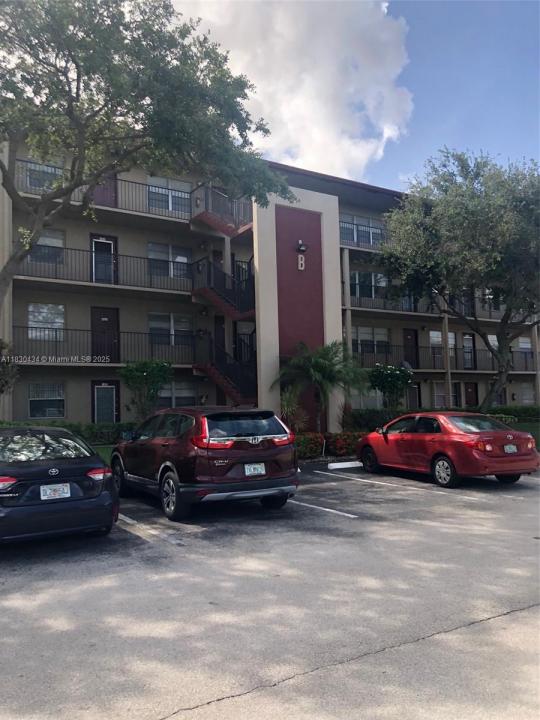 850 SW 133rd Ter 302B, Pembroke Pines, Floride 33027, États-Unis