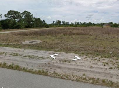 1251 Garibaldi, Lehigh Acres, Florida 33974, USA
