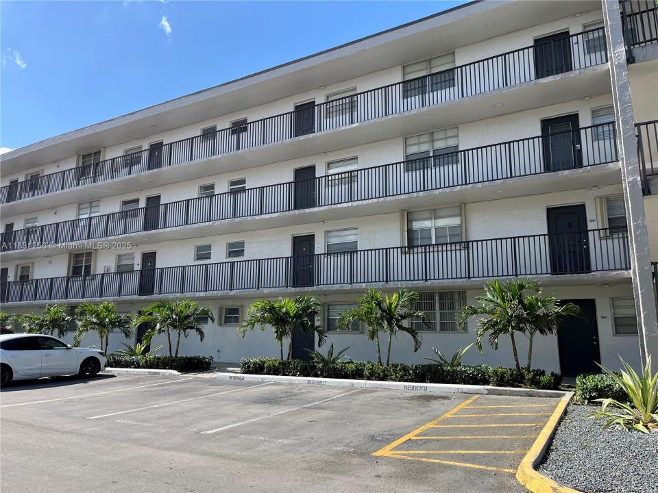 14155 SW 87th St E103, Miami, Florida 33183, HOA KỲ