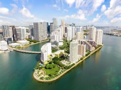 540 Brickell Key Dr 718, Miami, Florida 33131, USA
