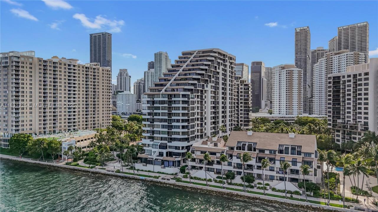 540 Brickell Key Dr 718, Miami, פלורידה 33131, ארצות הברית של אמריקה 