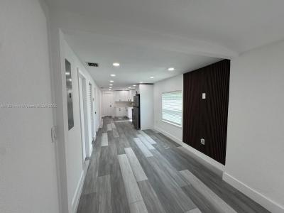 1794 NW 74th Ter, Miami, Florida 33147, USA