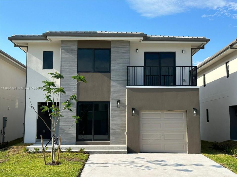 1160 NW 2nd St 0, Florida City, Florida 33034, USA