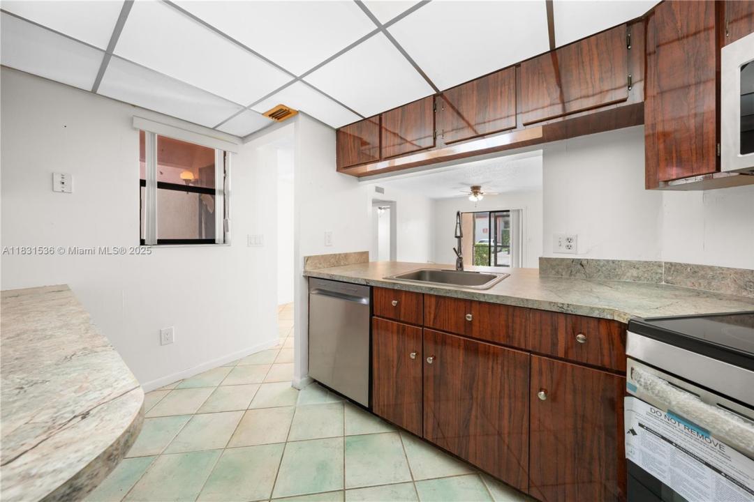 20905 NE 8th Ct 101-36, Miami, Floride 33179, États-Unis