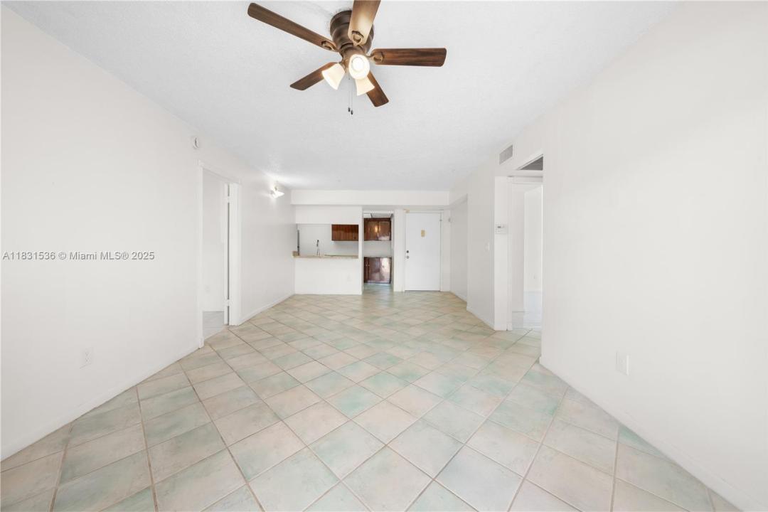 20905 NE 8th Ct 101-36, Miami, Floride 33179, États-Unis