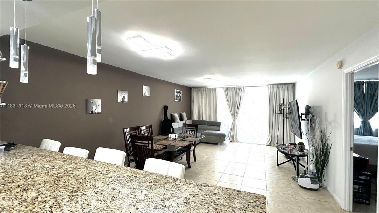 1801 S Ocean Dr 642, Hallandale Beach, Florida 33009, USA