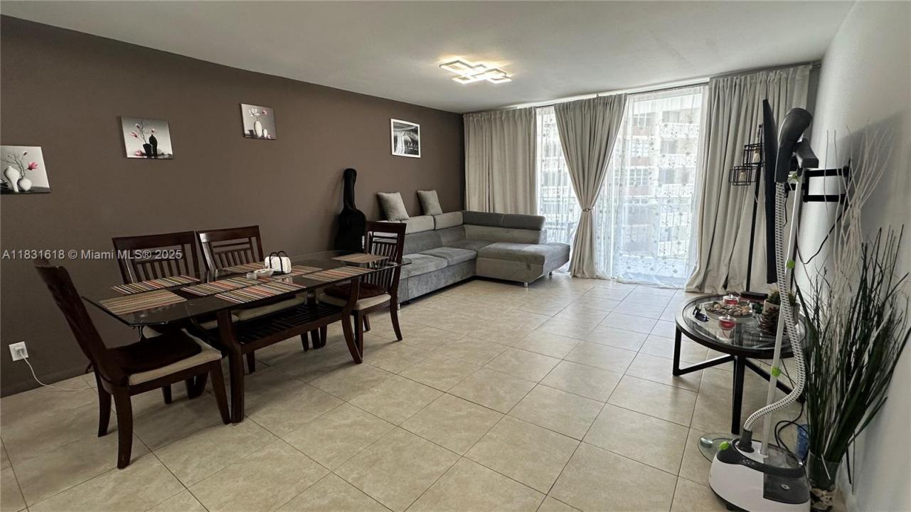 1801 S Ocean Dr 642, Hallandale Beach, Florida 33009, USA