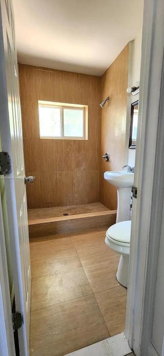 2 NE 63rd St A, Miami, פלורידה 33138, ארצות הברית של אמריקה 