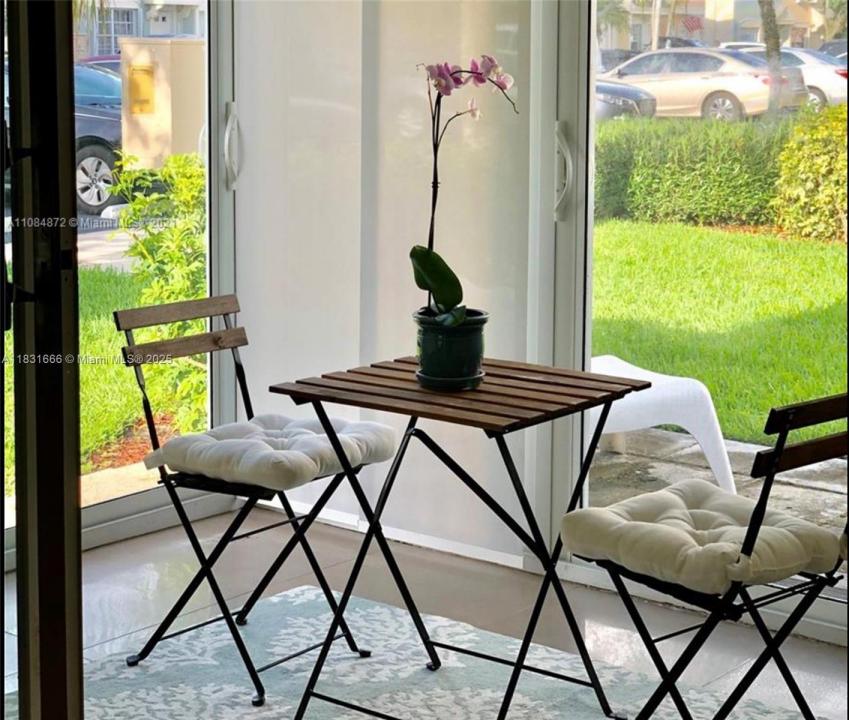 2 Simonton Cir 2, Weston, פלורידה 33326, ארצות הברית של אמריקה
