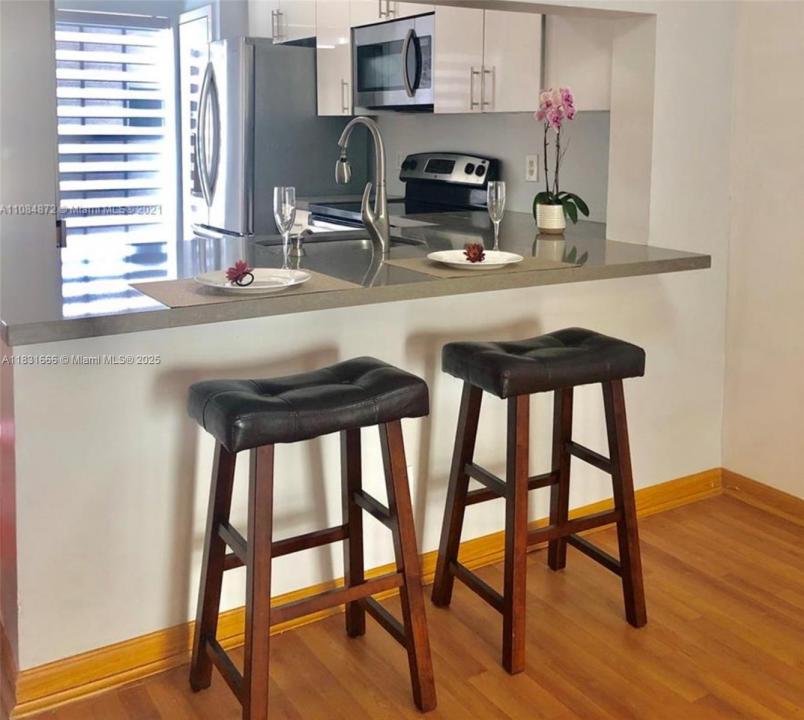 2 Simonton Cir 2, Weston, פלורידה 33326, ארצות הברית של אמריקה