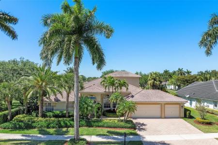 2541 Golf View Dr, Weston, Florida 33327, USA