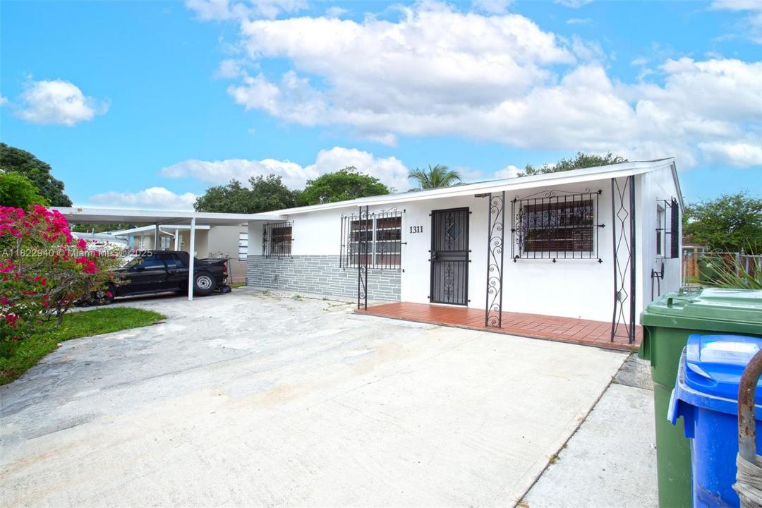 1311 SW 33rd Ter, Fort Lauderdale, Florida 33312