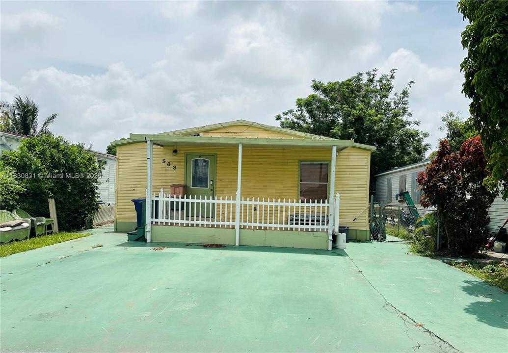 19800 SW 180th #583, Miami, Floride 33187, États-Unis