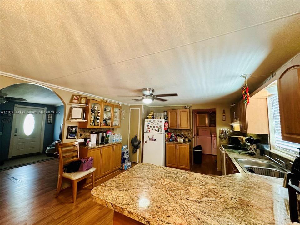 19800 SW 180th #583, Miami, Floride 33187, États-Unis
