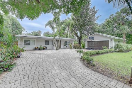 369 Caloosa Drive, La Belle, Floryda 33935, USA