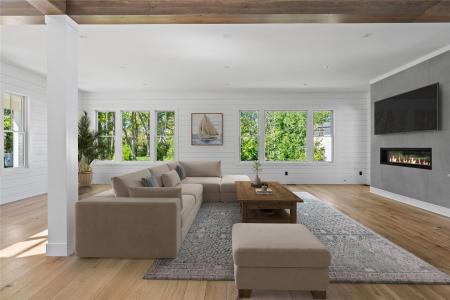 16 Lovers Lane, Riverhead, Nueva York 11931, Estados Unidos
