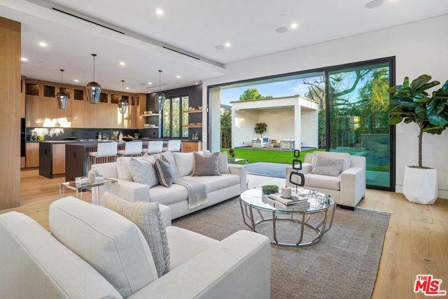 HESBY Street, Sherman Oaks, Californie 91403, États-Unis