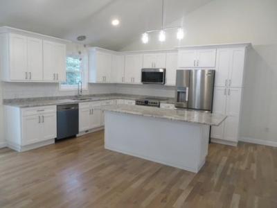 139 Leo Avenue, North Providence, Rhode Island 02904, États-Unis