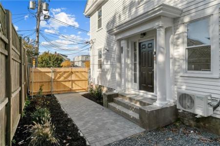 131 Broadway 2, Newport, RI 02840, USA