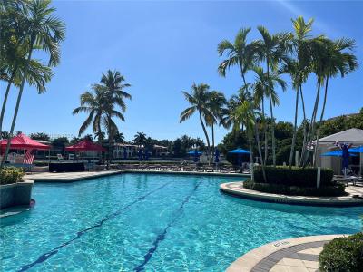 21050 Point Pl 702, Aventura, Florida 33180, USA