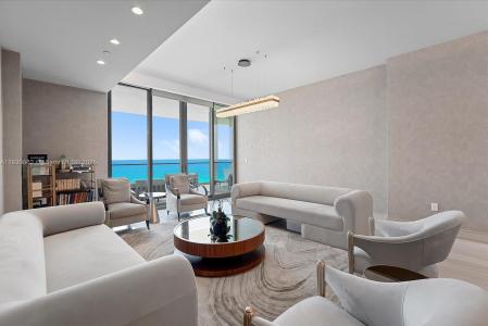 Sunny Isles Beach, Florida 33160, USA