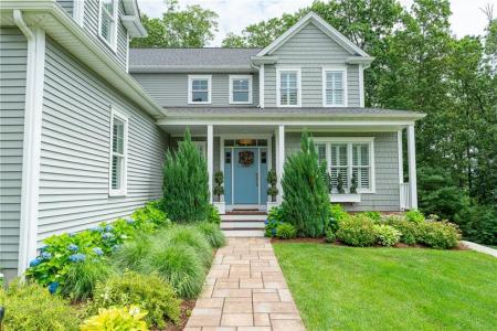 64 Knight View Drive, West Greenwich, Rhode Island 02817, Estados Unidos