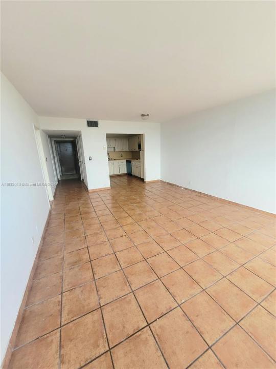2025 NE 164th St 602, North Miami Beach, 佛羅里達州 33162, 美國