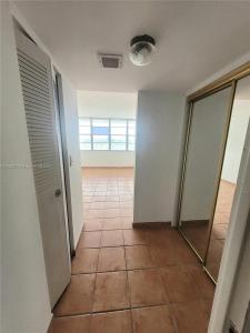 2025 NE 164th St 602, North Miami Beach, Florida 33162, USA