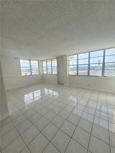 2025 NE 164th St 416, North Miami Beach, Florida 33162, USA