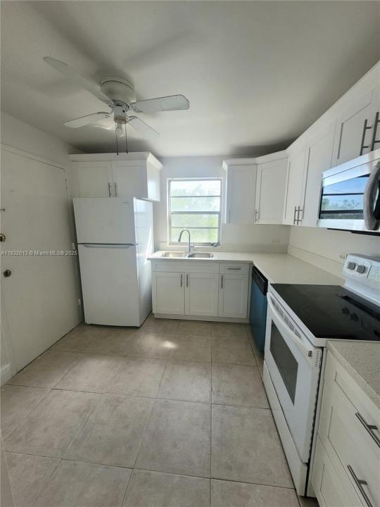2025 NE 164th St 416, North Miami Beach, Floride 33162, États-Unis