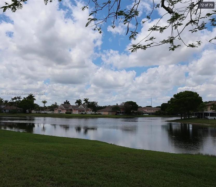 521 NW 208th Cir, Pembroke Pines, Florida 33029