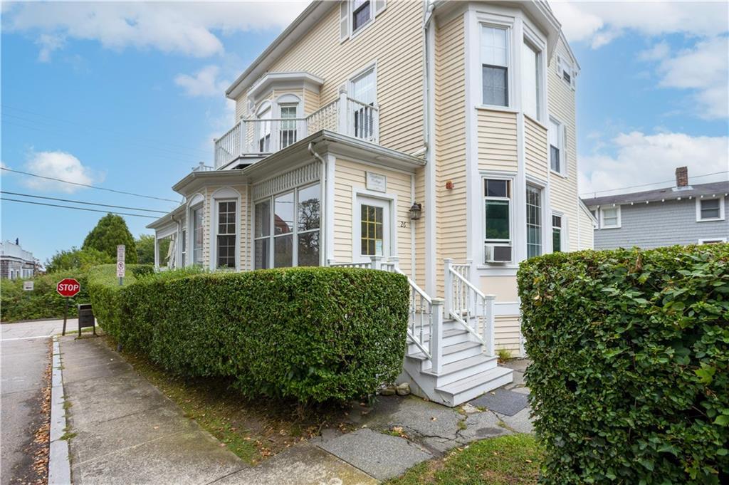 26 Cliff Avenue 2, Newport, Rhode Island 02840
