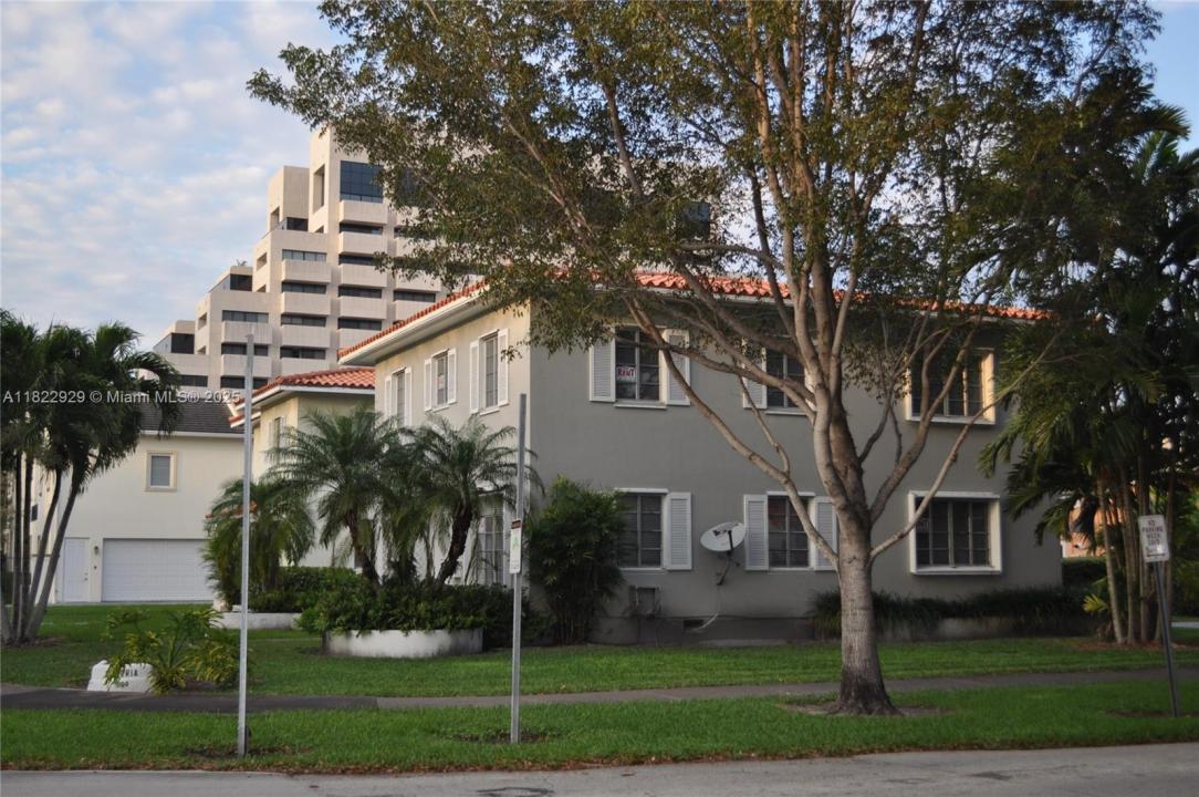 2617 Segovia St 2, Coral Gables, Florida 33134, Estados Unidos