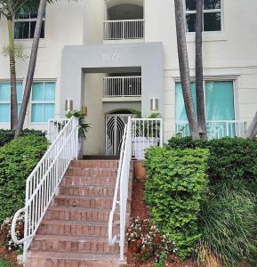 9172 Collins Ave 402, Surfside, Florida 33154, USA