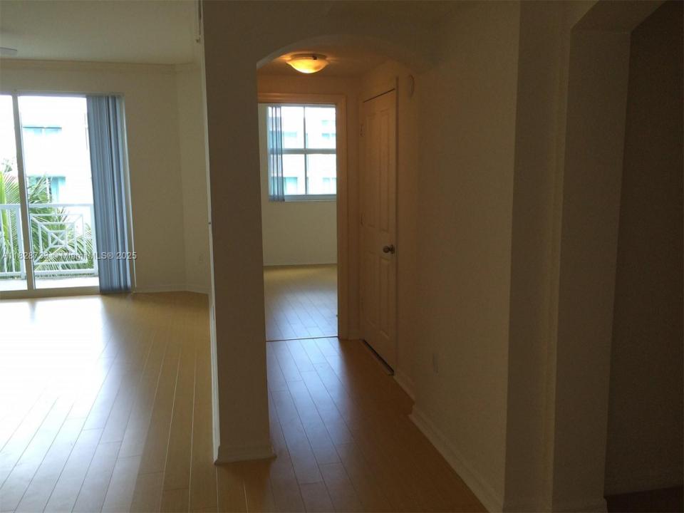 9172 Collins Ave 402, Surfside, 佛羅里達州 33154, 美國