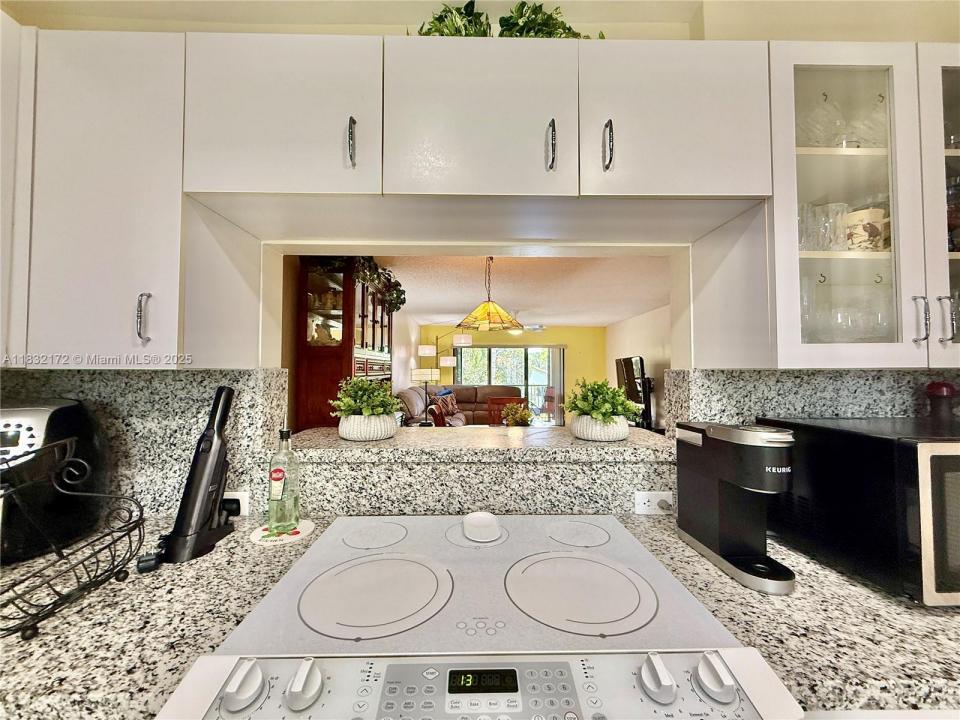 318 Lakeview Dr 203, Weston, 佛羅里達州 33326, 美國