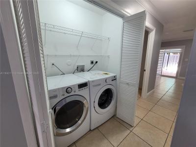 7145 NW 173rd Dr 1108, Hialeah, Florida 33015, USA