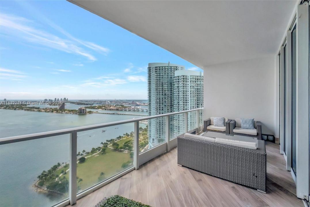 2020 N Bayshore Dr 3408, Miami, فلوريدا 33137, الولايات المتحدة
