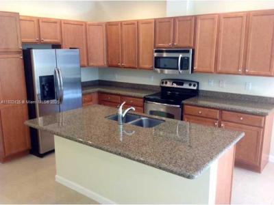 2950 St Thomas Dr 2950, Cooper City, Florida 33024, USA