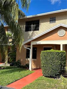 10431 NW 3rd St, Pembroke Pines, Florida 33026, USA