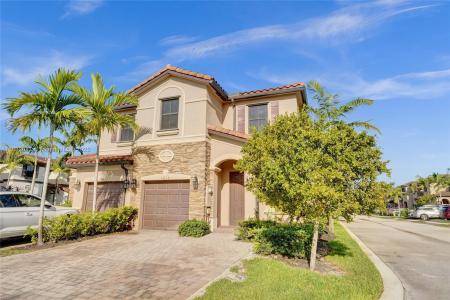 5013 Vulcan Way, Davie, Florida 33314, USA