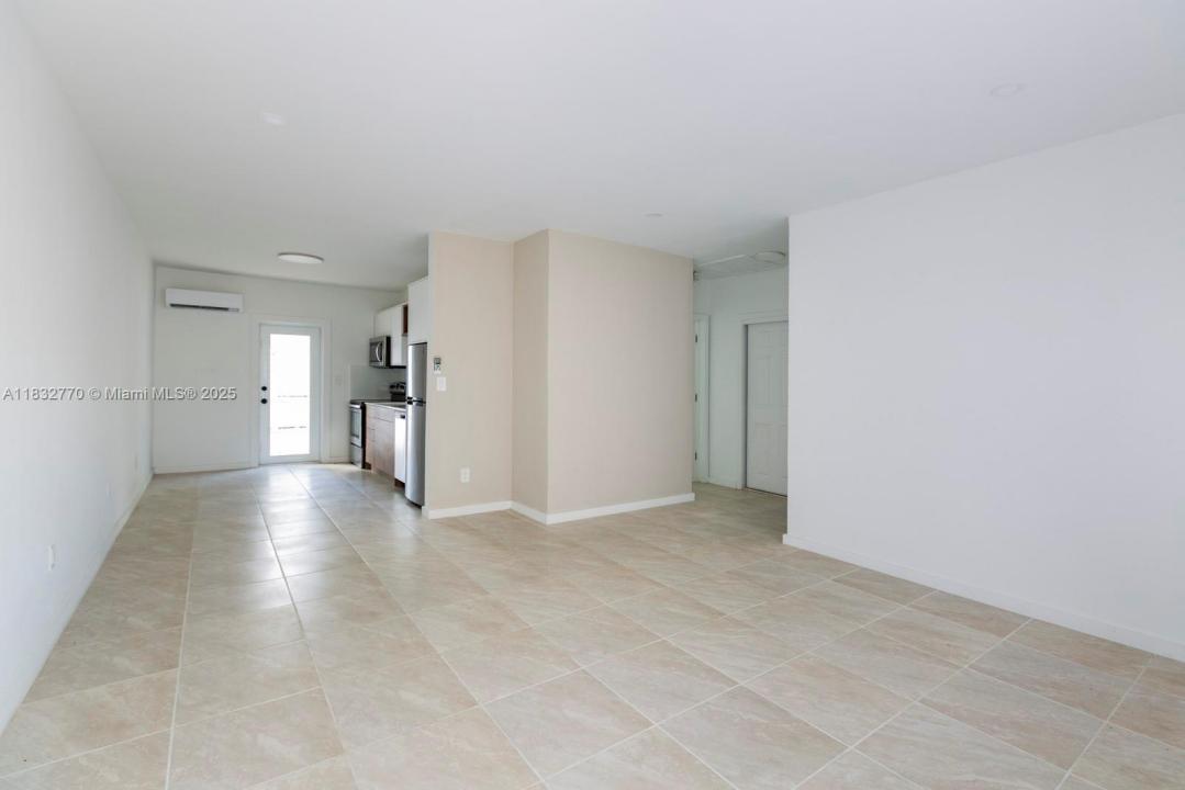 7800 NE 10th Ct 2, Miami, Floride 33138, États-Unis
