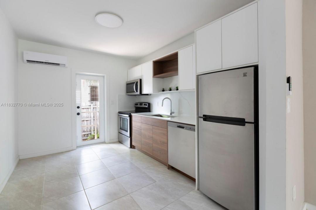 7800 NE 10th Ct 2, Miami, Floride 33138, États-Unis