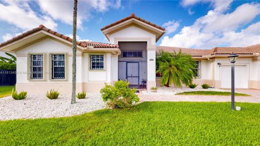 12922 SW 221st St, Miami, Florida 33170, USA