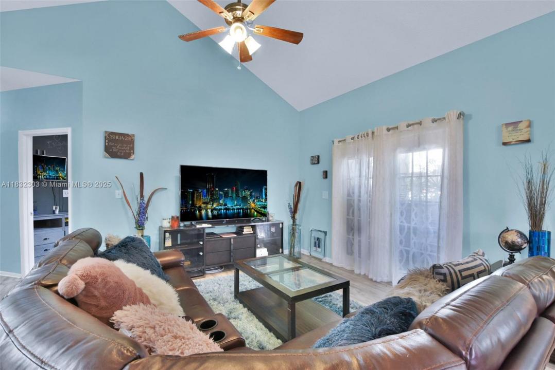 1419 Avon Ln 216, North Lauderdale, Florida 33068, Estados Unidos