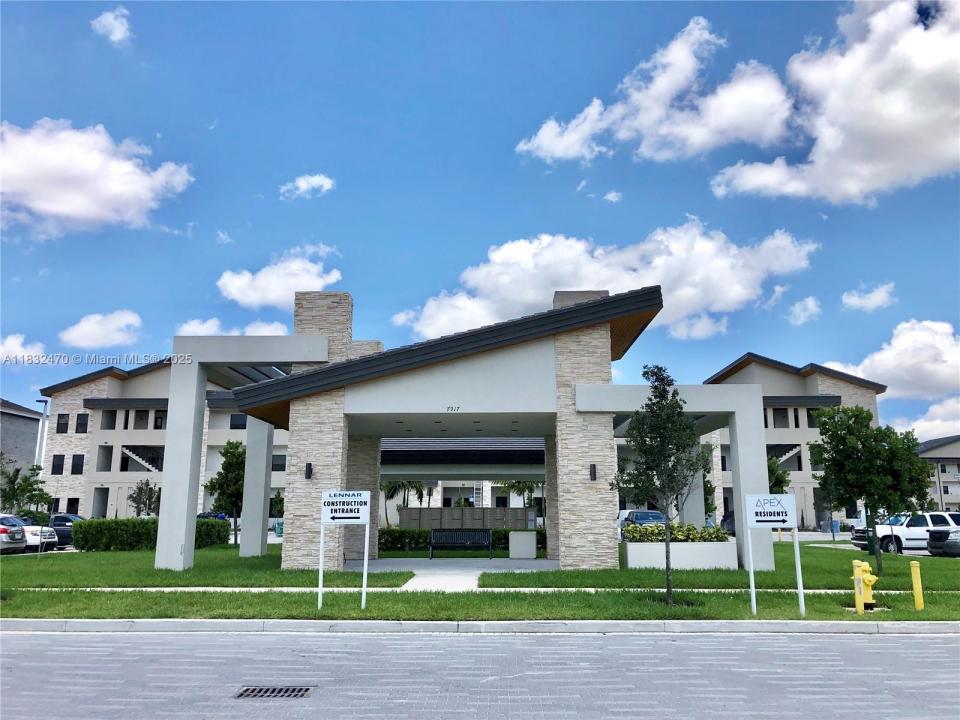 8031 NW 104th Ave 21, Doral, フロリダ 33178, アメリカ合衆国